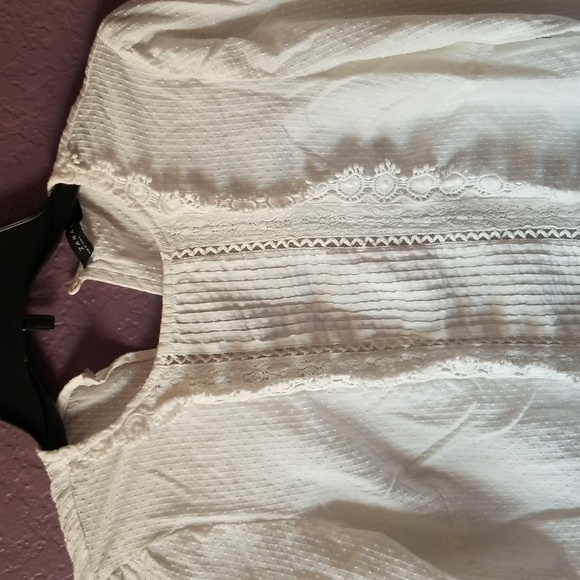 Zara Lace Blouse - Picture 2 of 14